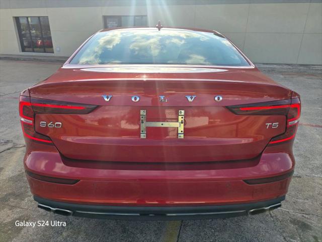 2019 Volvo S60 T5 Momentum