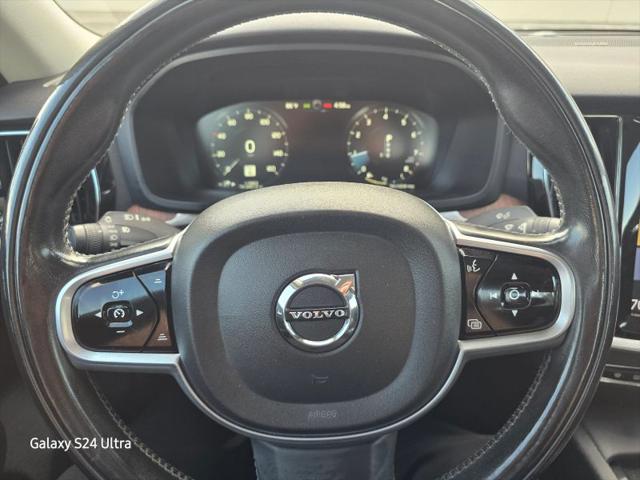 2019 Volvo S60 T5 Momentum