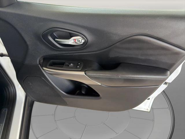 2019 Jeep Cherokee Limited FWD