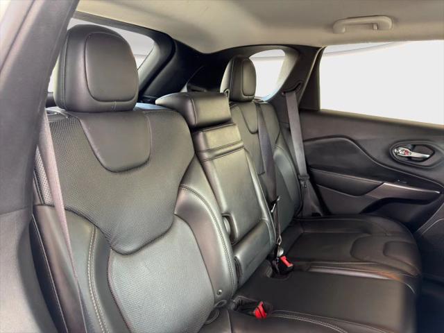 2019 Jeep Cherokee Limited FWD