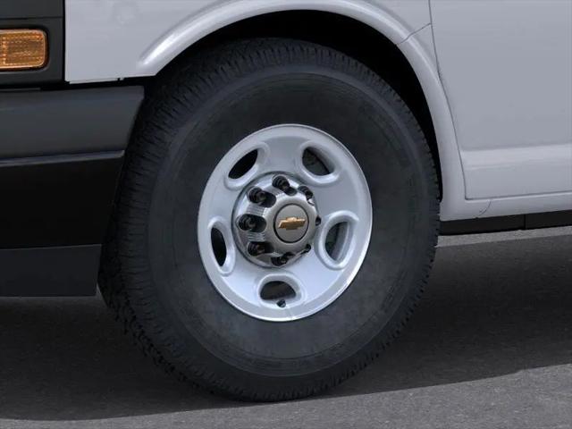 2026 Chevrolet Express Cargo Van 2500 Regular Wheelbase, WT, RWD