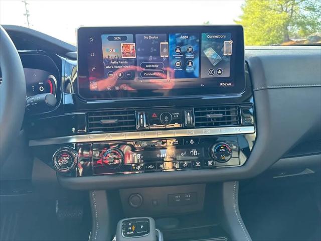 2026 Nissan Pathfinder SL