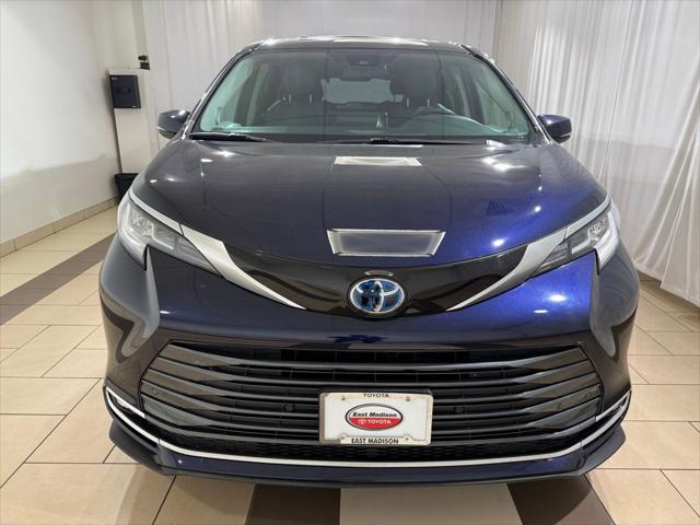 2024 Toyota Sienna Limited