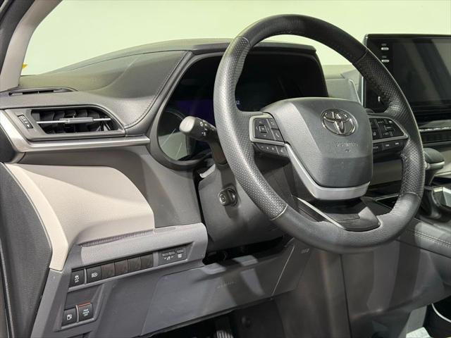 2024 Toyota Sienna Limited