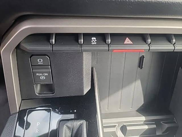 2026 Toyota Tundra SR5 CrewMax 5.5' Bed