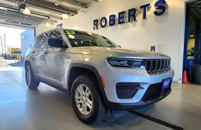 2023 Jeep Grand Cherokee Laredo 4x4