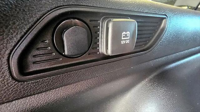 2023 Jeep Grand Cherokee Laredo 4x4