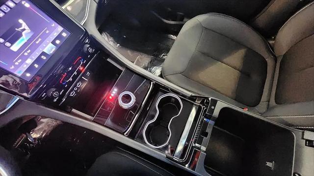 2023 Jeep Grand Cherokee Laredo 4x4