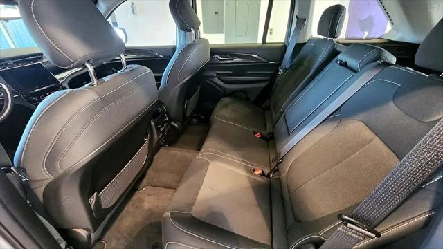 2023 Jeep Grand Cherokee Laredo 4x4
