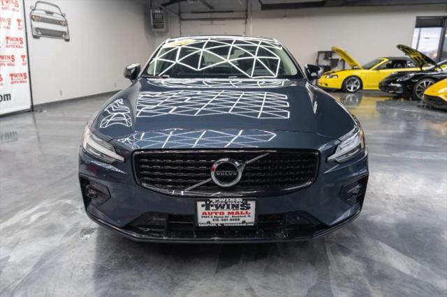 2022 Volvo S60 B5 Momentum
