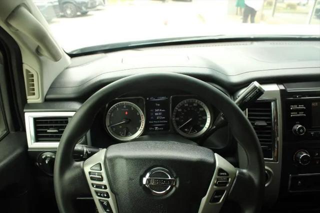 2017 Nissan Titan SV