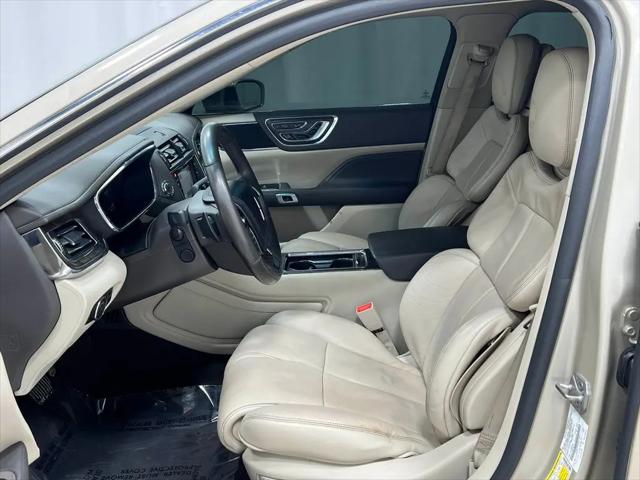 2017 Lincoln Continental Select