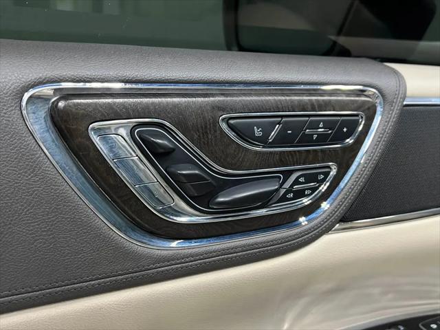 2017 Lincoln Continental Select