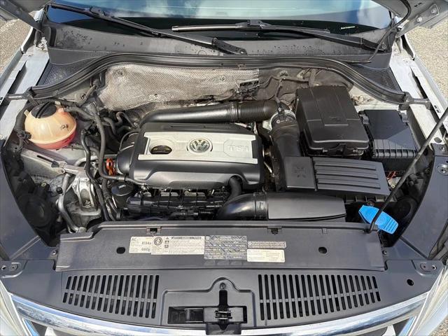 2011 Volkswagen Tiguan SEL