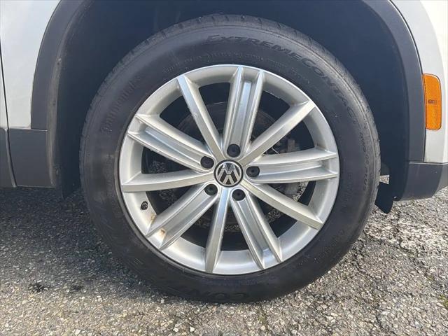 2011 Volkswagen Tiguan SEL