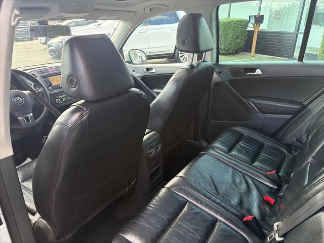 2011 Volkswagen Tiguan SEL
