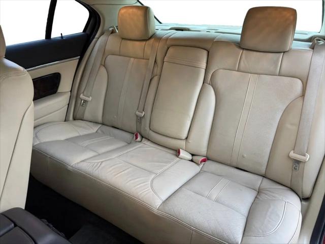 2013 Lincoln MKS Standard