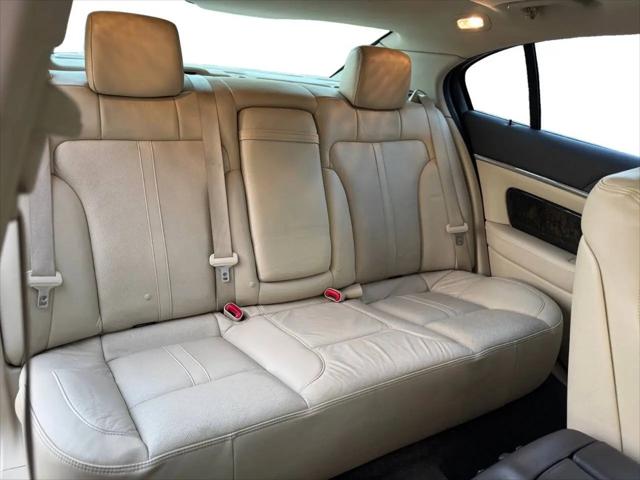 2013 Lincoln MKS Standard