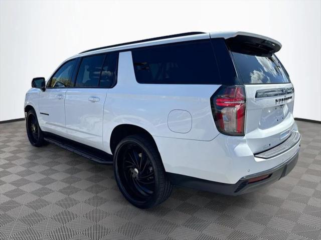 2022 Chevrolet Suburban 4WD RST