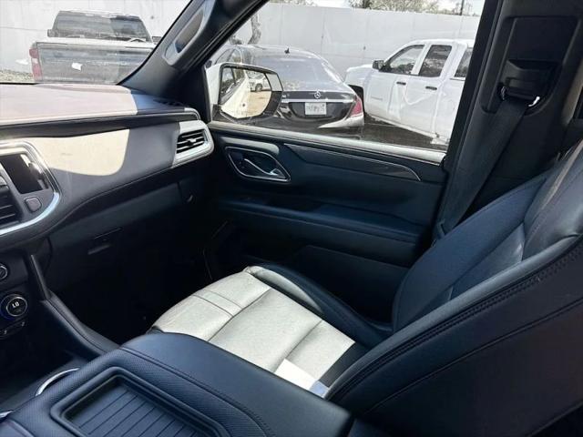 2022 Chevrolet Suburban 4WD RST