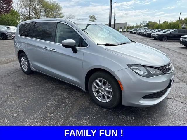 2022 Chrysler Voyager LX