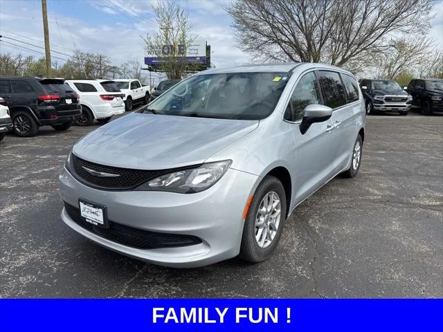 2022 Chrysler Voyager LX for sale in Crystal Lake, IL