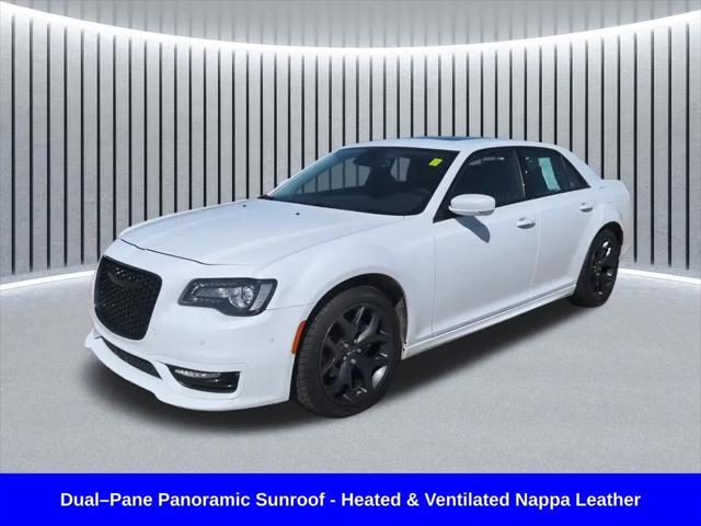2023 Chrysler 300 Touring-L