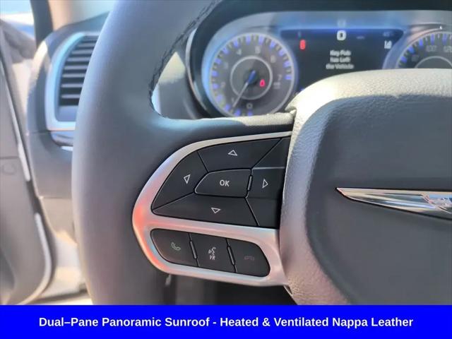 2023 Chrysler 300 Touring-L