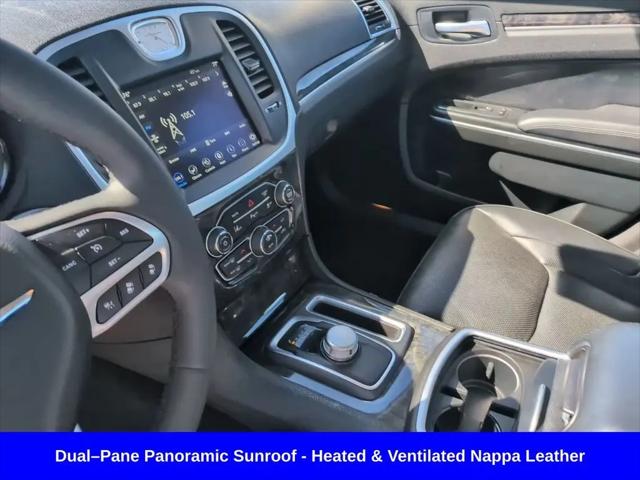 2023 Chrysler 300 Touring-L