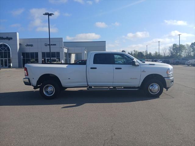 2024 Ram 3500 Big Horn Crew Cab 4x4 8' Box