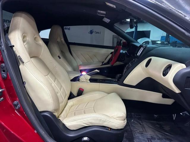 2015 Nissan GT-R Premium