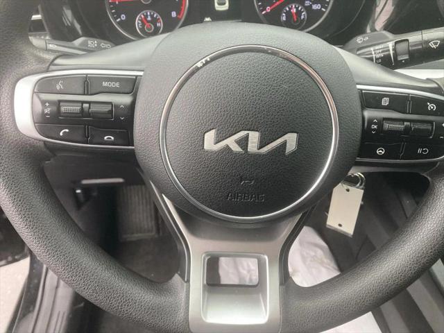 2022 Kia K5 LX