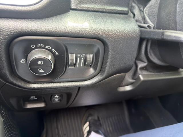 2019 Ram 1500 Big Horn/Lone Star Crew Cab 4x4 5'7" Box