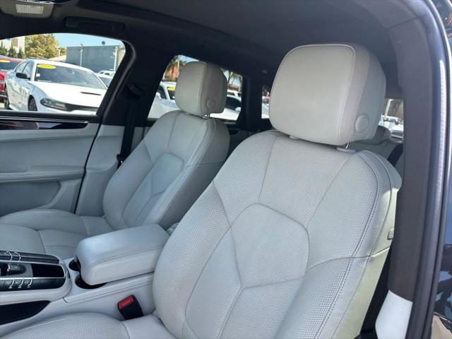 2020 Porsche Macan S