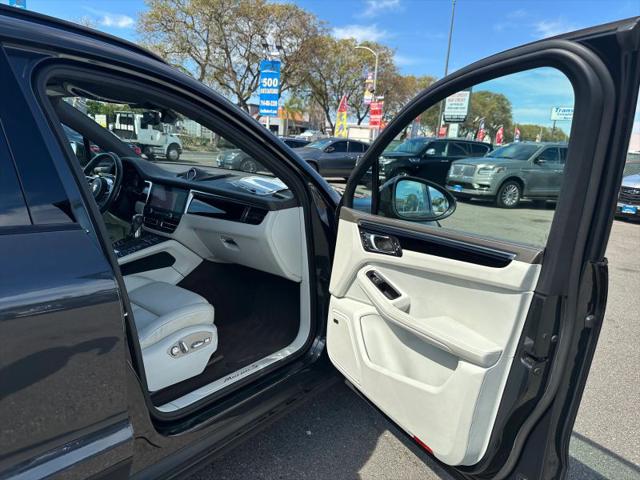 2020 Porsche Macan S