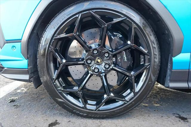 2024 Lamborghini Urus Performante