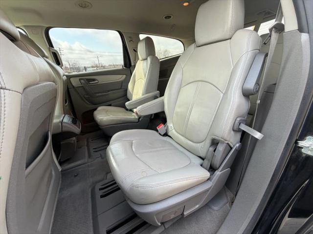 2017 Chevrolet Traverse 2LT