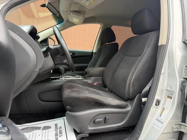 2014 Nissan Pathfinder SV