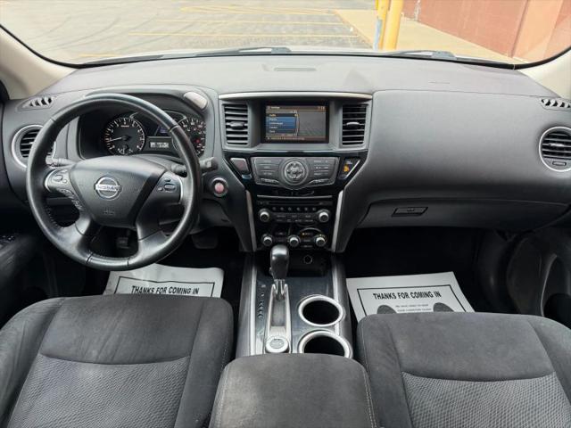 2014 Nissan Pathfinder SV