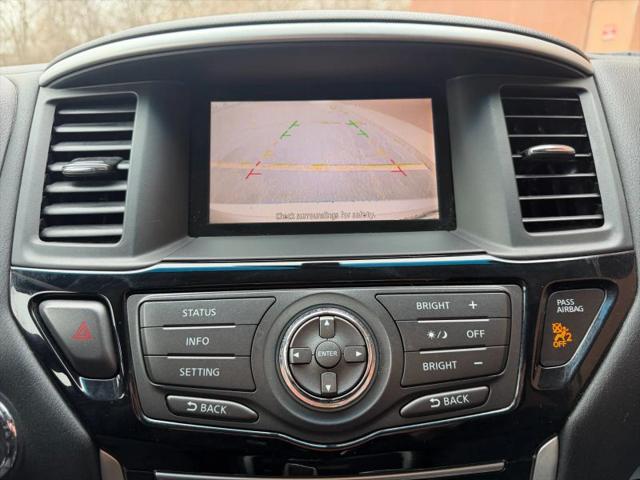 2014 Nissan Pathfinder SV