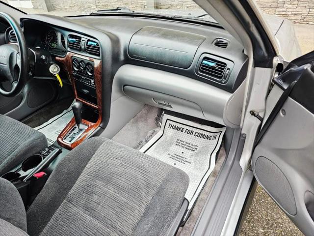 2004 Subaru Outback Base