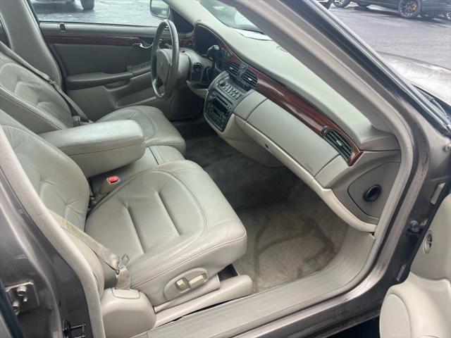 2001 Cadillac DeVille Standard w/W20