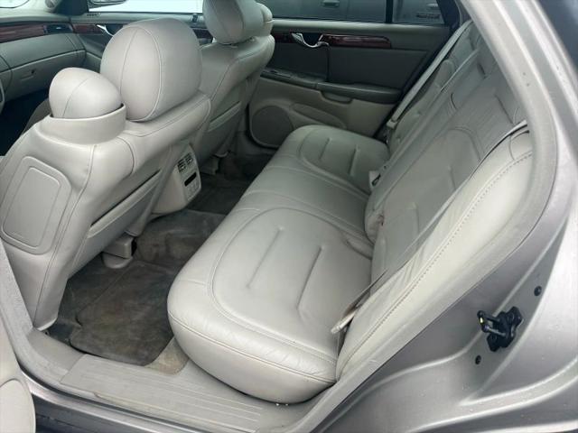 2001 Cadillac DeVille Standard w/W20