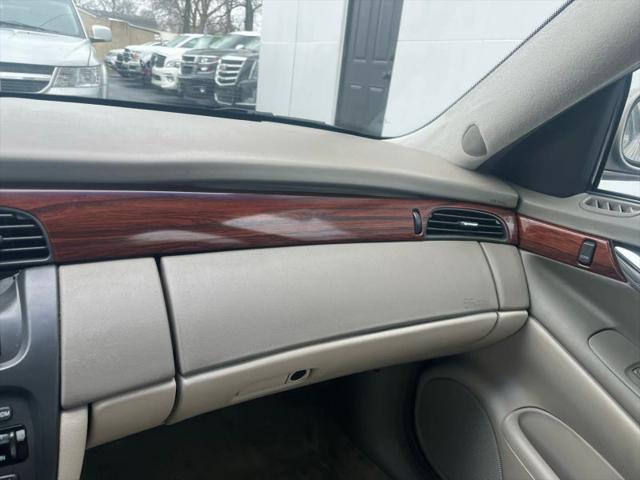 2001 Cadillac DeVille Standard w/W20