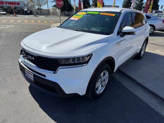 2022 Kia Sorento LX