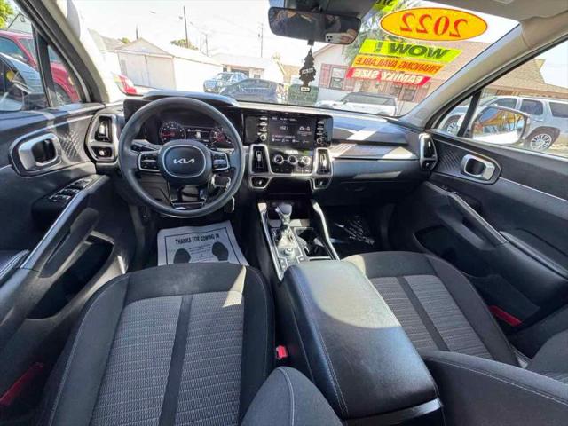 2022 Kia Sorento LX