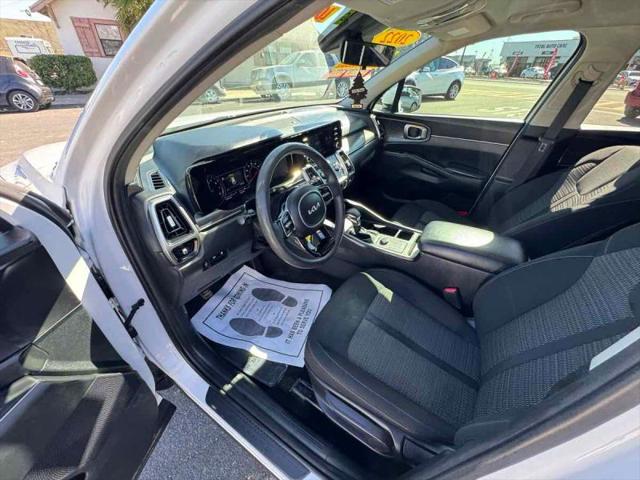 2022 Kia Sorento LX