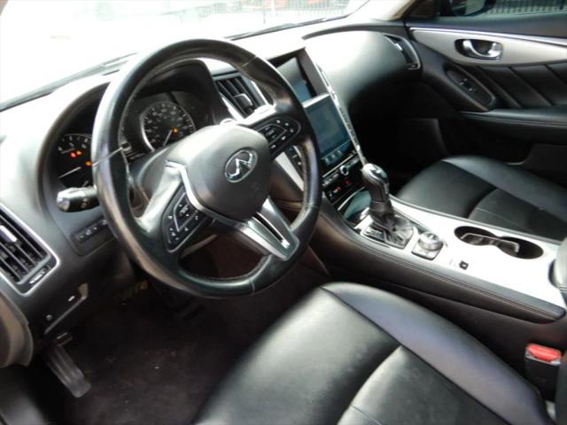 2021 INFINITI Q50 LUXE