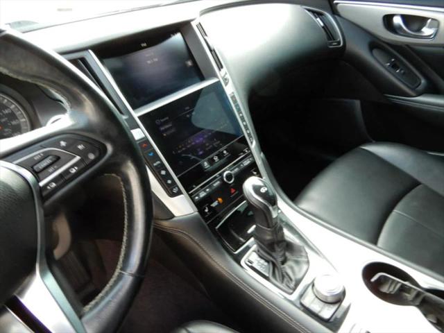 2021 INFINITI Q50 LUXE