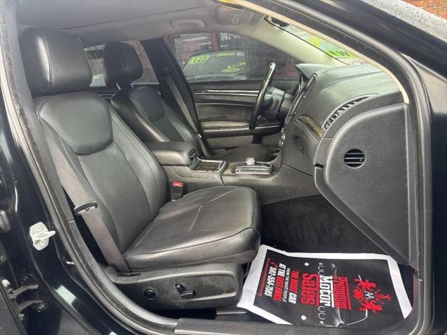 2015 Chrysler 300 300C
